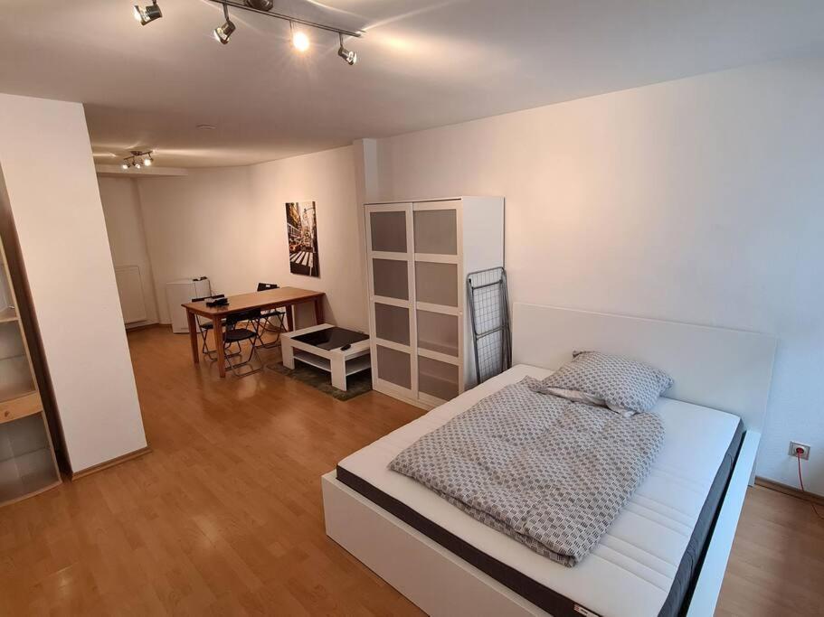 City Central Apartment Кайзерслаутерн Экстерьер фото